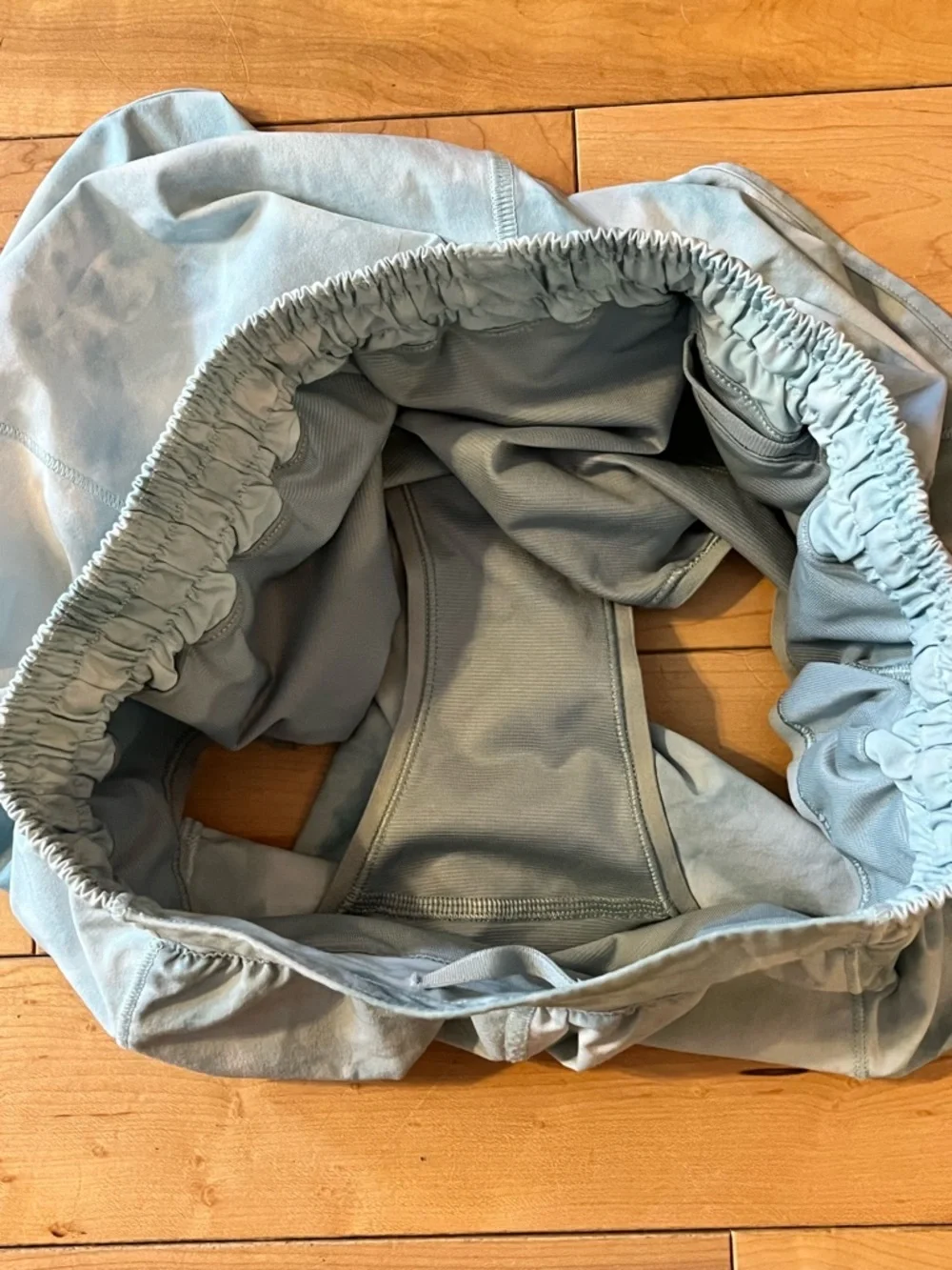 Lululemon Hotty Hot Low-Rise Lined Short 4